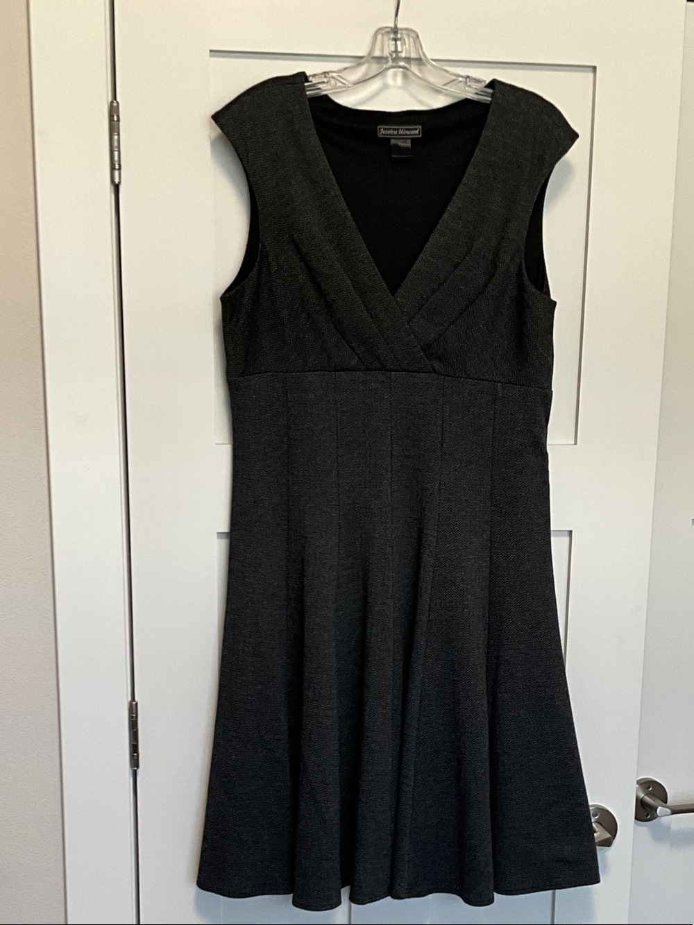 Jessica Howard Charcoal V-Neck Fit & Flare Midi Dress